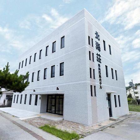 Pangoo Onna Japanese Style Hotel Bagian luar foto